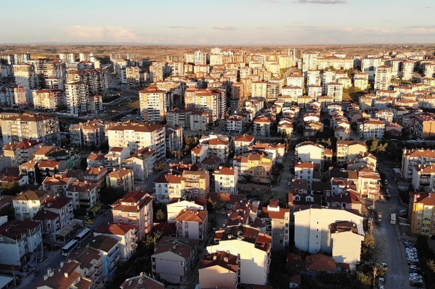 Ev sahiplerinin kiracılara ’depozito’ oyunu Kiracılarının yıllar önce verdiği depozitonun yeni kira bedeline göre artırılmasını