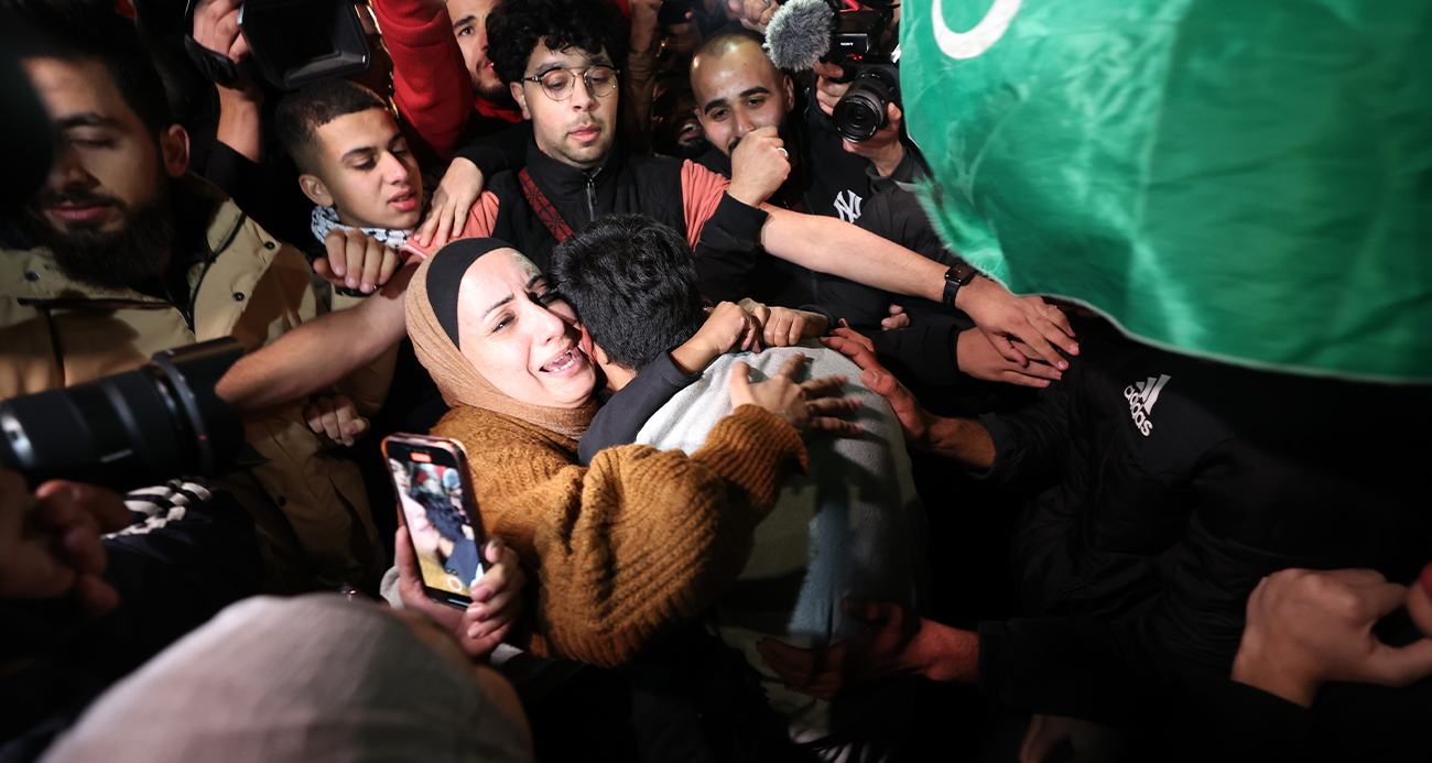 Gazze Şeridi’ndeki insani ara 2 gün daha uzatıldı Katar Dışişleri Bakanlığı Sözcüsü Majed el-Ansari, Gazze Şeridi’ndeki insani aranın