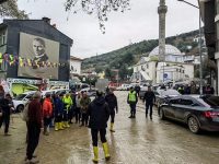 Bursa ve çevre ilçelerinde iki gündür etkili olan şiddetli fırtına