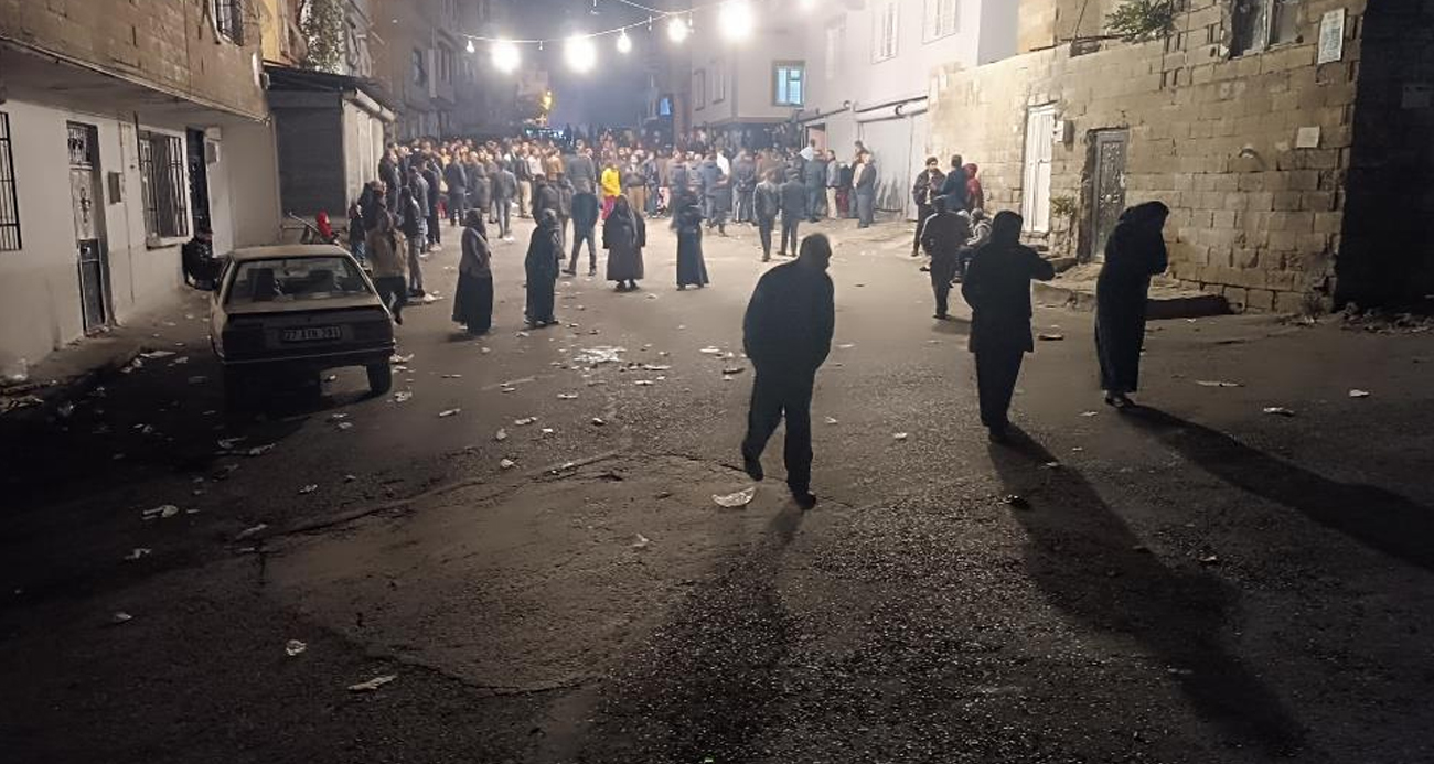 Sokak düğününe kanlı baskın Gaziantep’te bir sokak düğününe gelinin eski eşinin yakınları tarafından düzenlenen