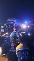 Bursa’da tırın karıştığı zincirleme kazada 1 kişi hayatını kaybederken, 1