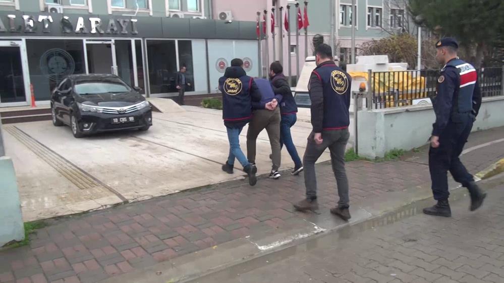 Bandırma’da, yaşlı bir vatandaşın 500 bin lira değerindeki altınlarını dolandırıcılık