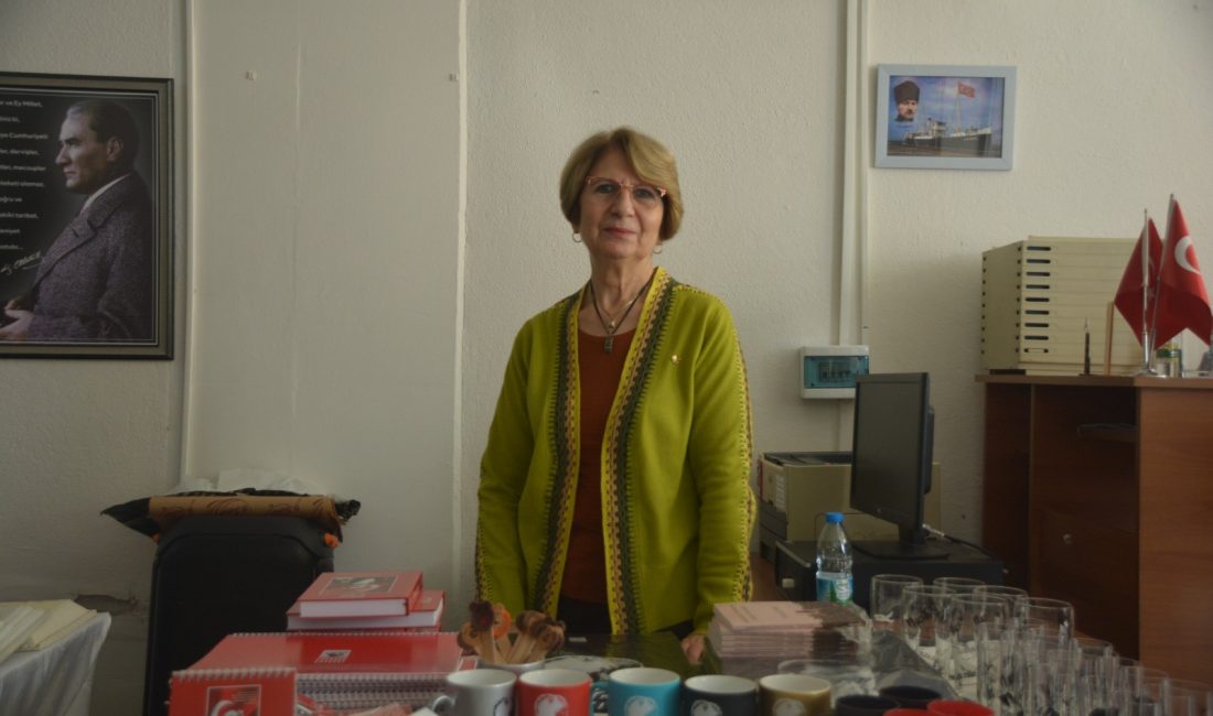 ADD Bandırma Şubesi’nden öğrenciler için “Yılbaşı Sergisi” ADD Bandırma Şubesi, geleneksel hale gelen “Yılbaşı Sergisi”ni açarak öğrenci