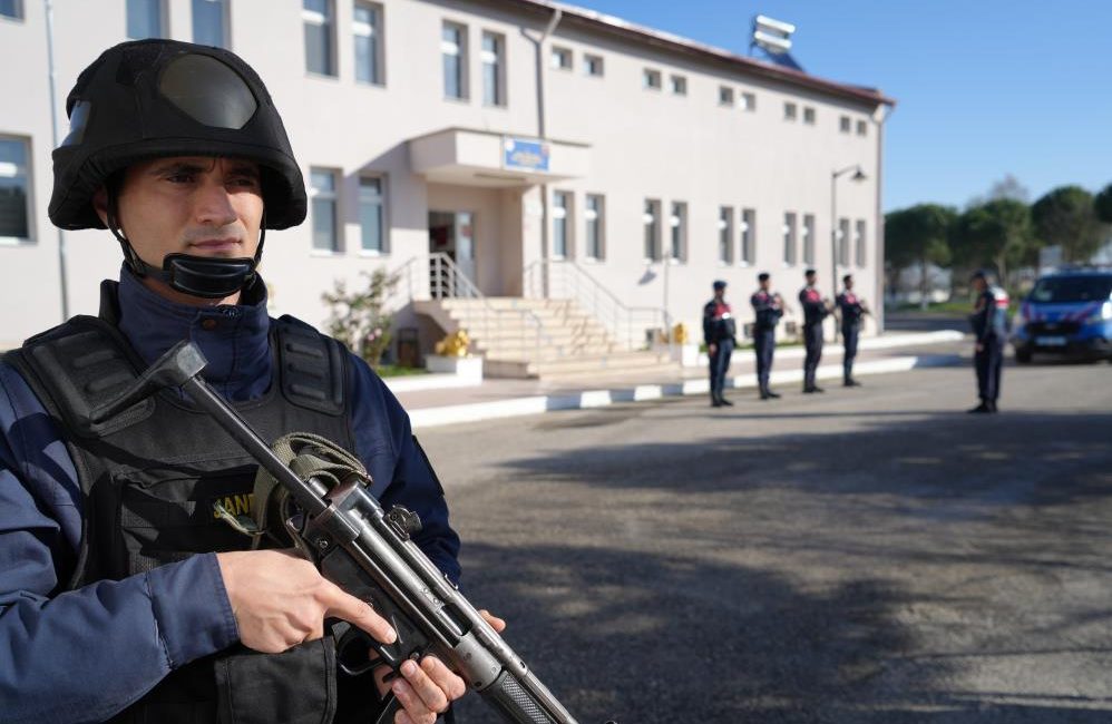 Jandarma her zaman ve her yerde Jandarma Genel Komutanlığı, dijital altyapısını mobil araçlara entegre ederek oluşturduğu