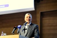 Üniversite öğrencileri ile bir araya gelen Ticaret Bakanı Prof. Dr.