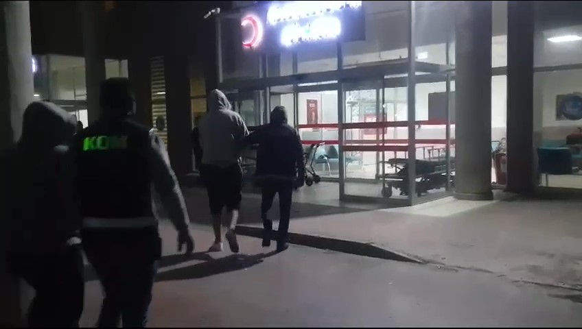 Ayvalık’ta, yasa dışı yollarla Yunanistan’ın Midilli Adası’na gitmeye çalışan 18