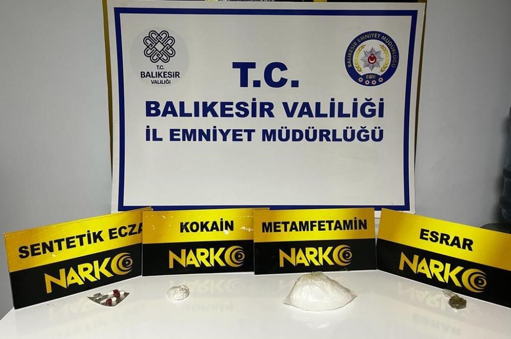 Ayvalık’ta, Balıkesir İl Emniyet Müdürlüğü bünyesindeki narkotik ekipler başarılı bir