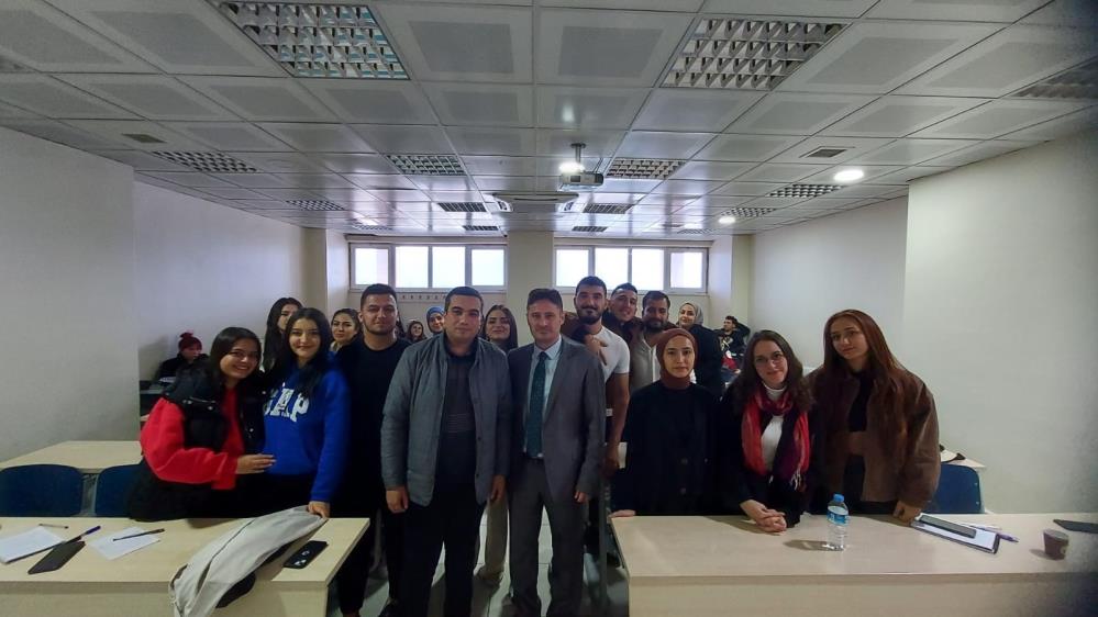 Burhaniye’de, Uygulamalı Bilimler Fakültesi, Özbekistan da yer alan Gülistan Devlet