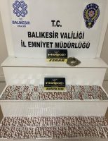 Balıkesir’de narkotik ve istihbarat şube ekipleri il merkezi girişinde bir