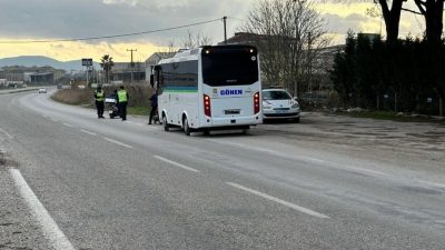 Trafik Jandarmaları tarafından Balıkesir genelinde yolcu taşımacılığı yapan araçlar denetlendi.