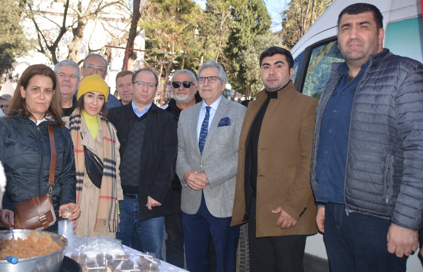 Bandırma İYİ Parti’den şehitler için lokma hayrı Pençe-Kilit Operasyonu’nda şehit olan 12 asker için İYİ Parti Bandırma