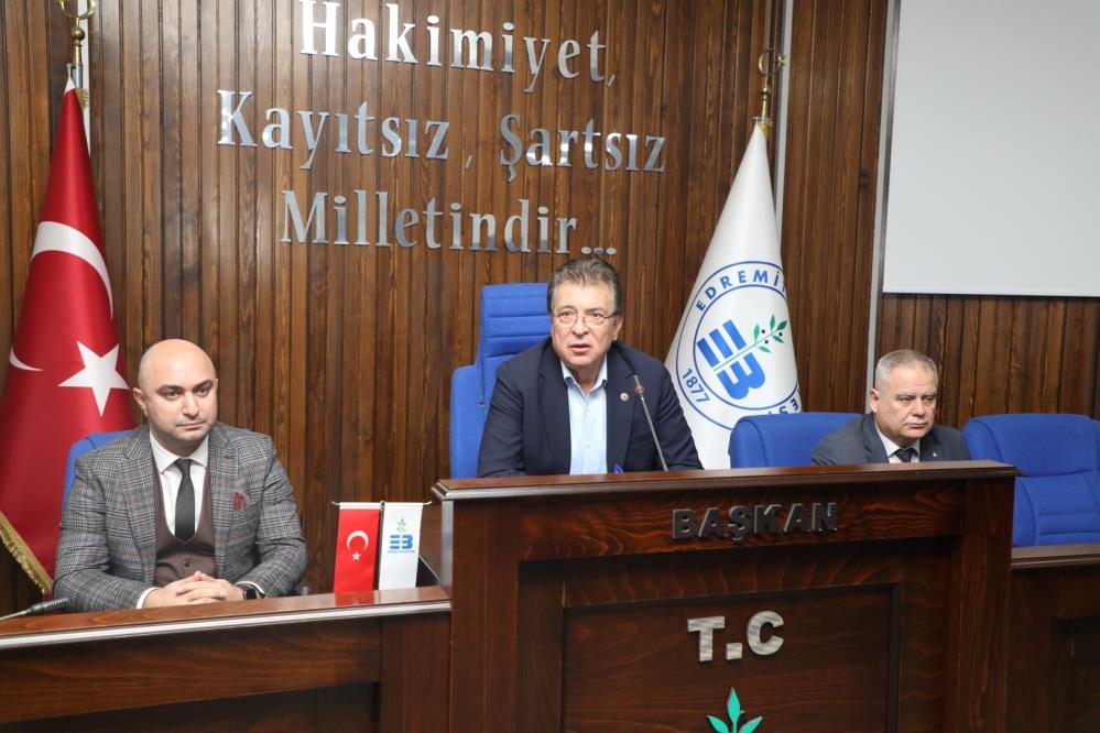 Edremit Belediyesi kurum çatısı altında çalışarak emekli olan tüm emekçilerin