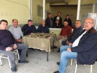 Burhaniye’de, zeytin hasadı devam ederken, kırsal mahalle kahvehanelerinde de yoğunluk