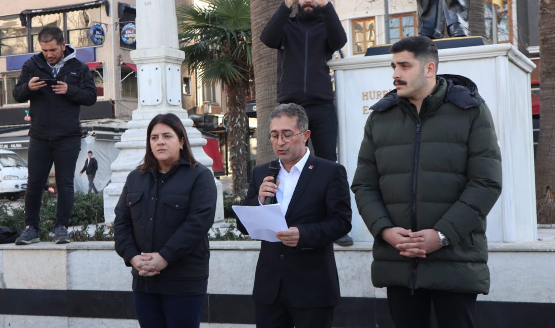 CHP’den “Terörü lanetliyoruz” basın açıklaması CHP Bandırma İlçe Başkanı Mehmet Atak, Pençe-Kilit Harekâtı'nda şehit olan