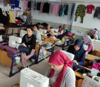 Afyonkarahisar Sandıklı Halk Eğitimi Merkezi Giyim ve Nakış kurslarındaki makineler