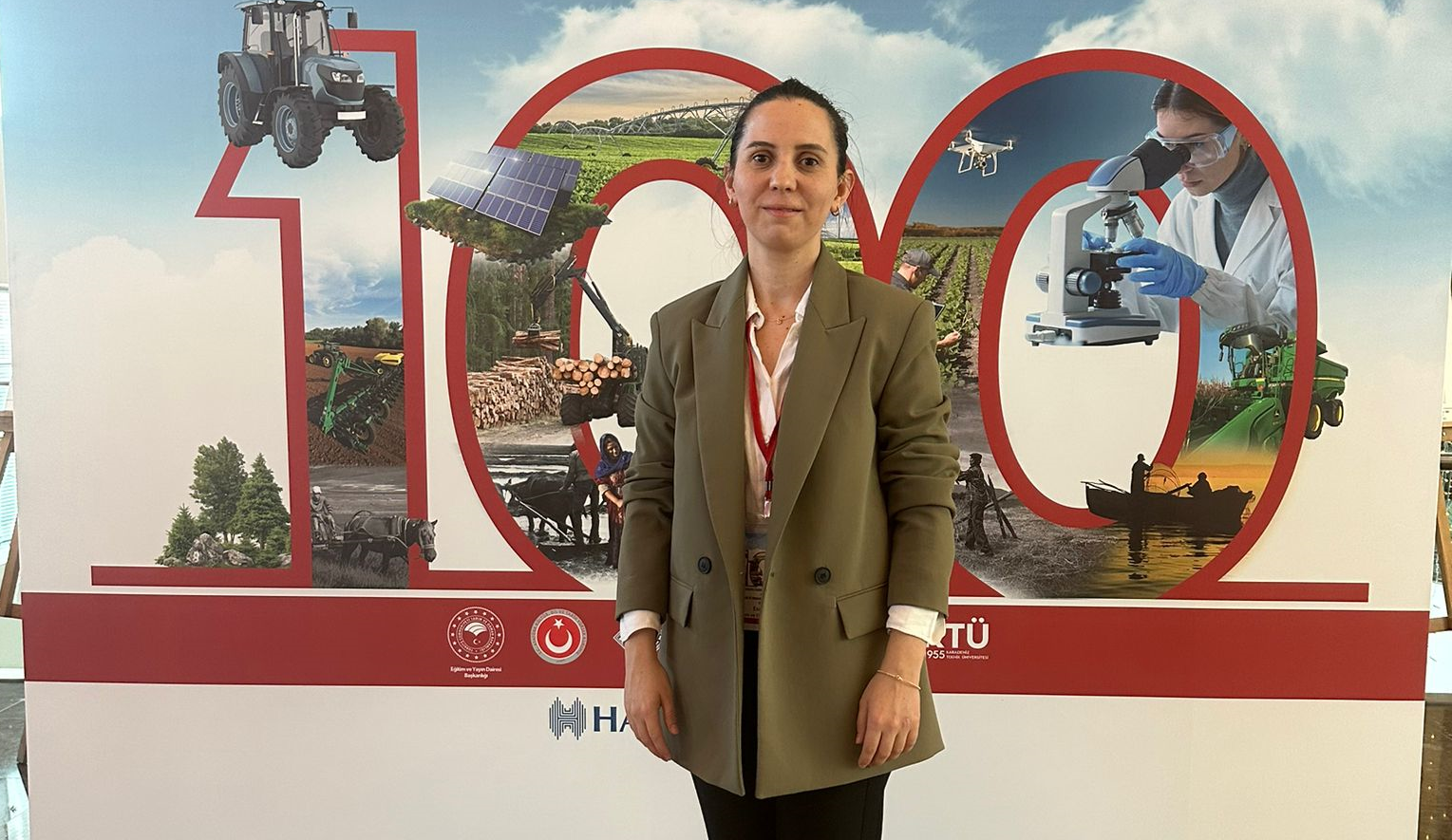 Esra Çakmak, Ankara’da Balıkesir ilini temsil etti Bandırma Ticaret Borsası(BTB) Kadın Girişimciler Kurulu Üyesi Esra Çakmak, Ankara’da