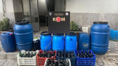 İzmir’in Tire ilçesinde bir depoya yapılan baskında çok sayıda sahte