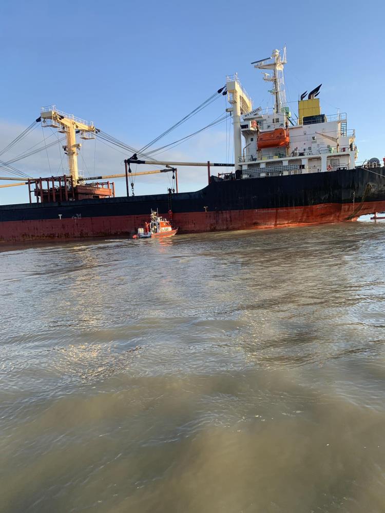 Karadeniz’de yük gemisi mayına çarptı: 2 yaralı