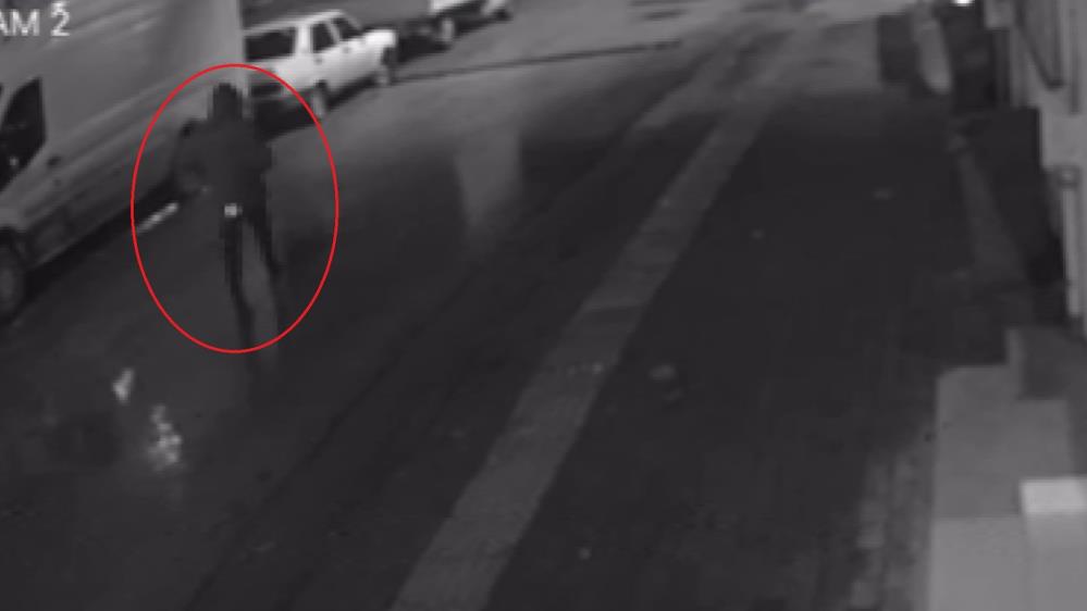 Bursa’da çeşitli suçlardan 10 yıl aranması olan şüpheli; yanına aldığı