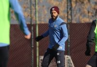 Bandırmaspor, Keçiörengücü maçı öncesinde yapılan antrenmanda profesyonel futbolcu Remi Mulumba’nın
