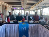 İYİ Parti Bandırma İlçe Teşkilatı, basın toplantısı düzenleyerek yönetim kurulu