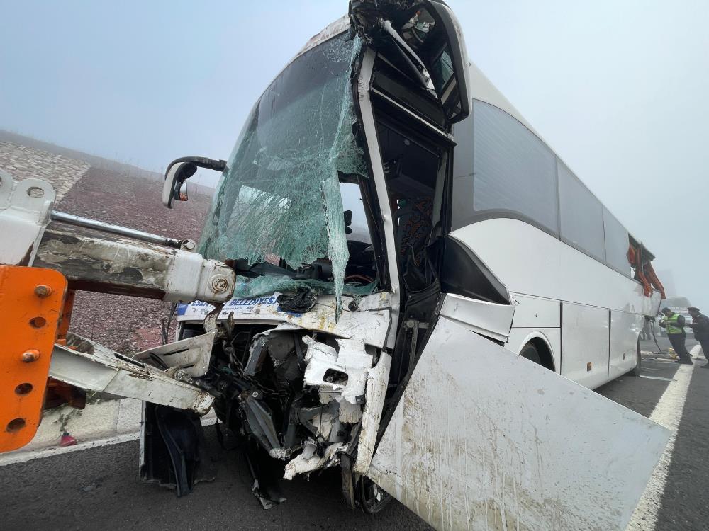 Kuzey Marmara Otoyolu Sakarya geçişinde 10 kişinin hayatını kaybettiği, 59