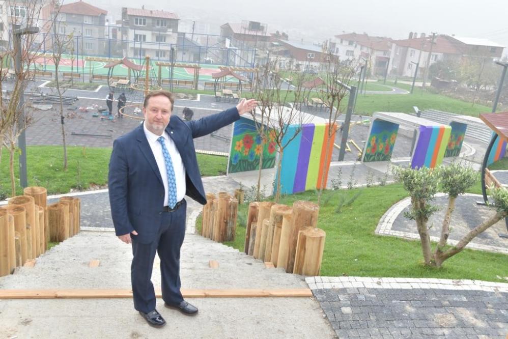 Karesi Belediyesi’nden Toygar’a örnek park Karesi Belediyesi, çocuk ve gençlerin sportif aktivitelerini yapabileceği, sosyalleşeceği ve