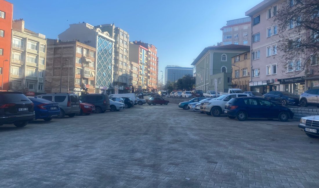 Bandırma’da yaşanan otopark sorununa çözüm üretmek amacıyla Büyükşehir Belediyesi, eski