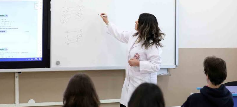 Milli Eğitim Bakanlığı tarafından öğretmenlerin mazerete bağlı yer değişikliği ile