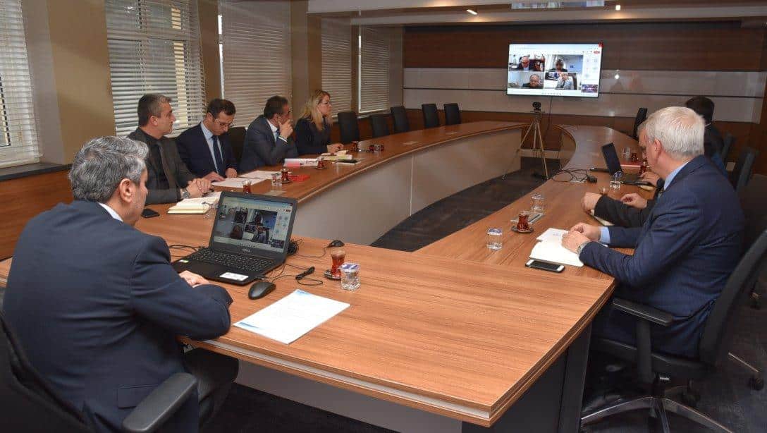 Ortak Sınavlar İçin Bilgilendirme ve Değerlendirme Toplantısı Yapıldı Balıkesir İl Millî Eğitim Müdürü Ali Tatlı başkanlığında; ölçme ve