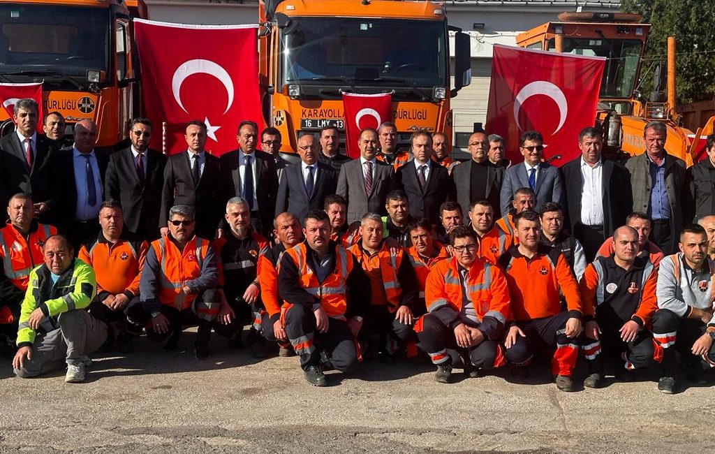 Bandırma’da Karayolları kışla mücadeleye hazır Bandırma Kaymakamı Engin Aksakal, Bandırma’da Kışla Mücadele Sezonu’nun açılışını gerçekleştirdi.Her