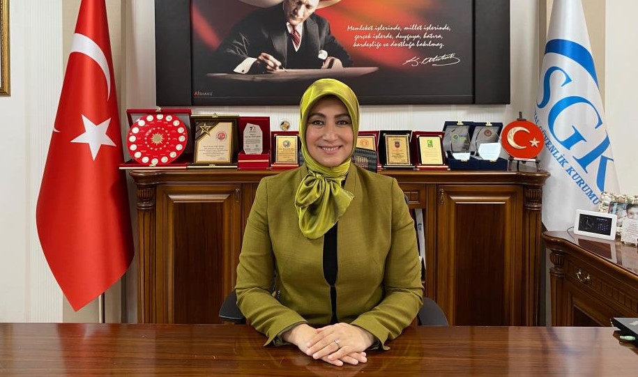 SGK’dan çalışan ve işverenlere kayıt dışı uyarısı Çalışanlara ve işverenlere seslenen Sosyal Güvenlik Kurumu (SGK) Amasya İl