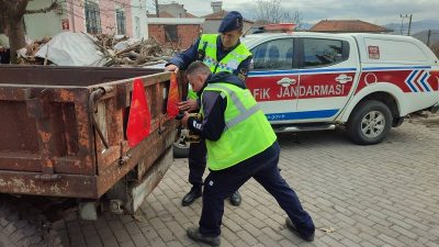 Balıkesir İl Jandarma Komutanlığı Trafik Jandarma ekipleri tarafından Balıkesir’in 3