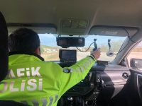 Balıkesir’de trafik polis ekipleri il genelindeki şehirler arası yollarda 3