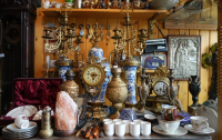 Gaziantep’te antika alım satım yapan ve antika merakıyla evi ile