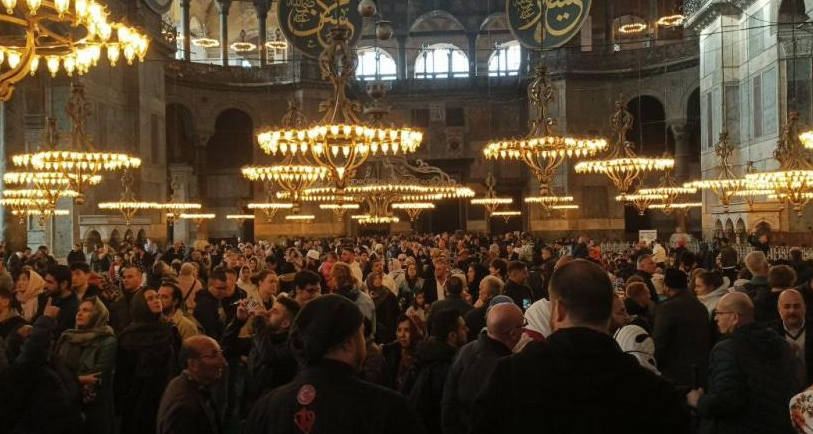 Yılın son gününde Ayasofya-i Kebir Cami-i Şerifi’ne yerli ve yabancı