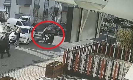 Kırklareli’de yol verme meselesi yüzünden çıkan silahlı kavgada 1 kişi