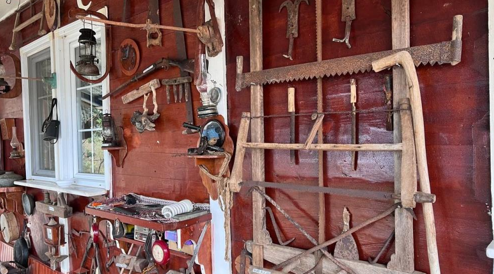 Rize’de geçmişte kullanılan kültürel tüm araç ve gereçleri toplayan Kemal