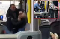 İzmir’in Konak ilçesinde seyir halindeki belediye otobüsünde tartışan iki kişi
