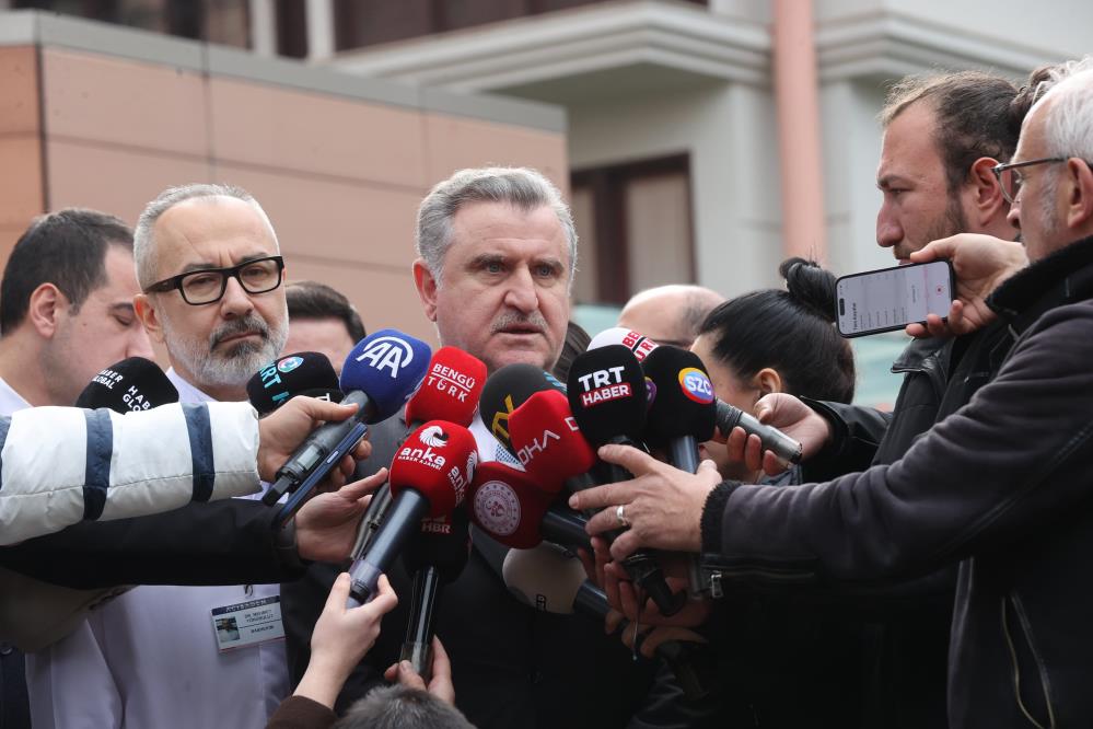 Gençlik ve Spor Bakanı Osman Aşkın Bak, “Yöneticilerimize, kulüp başkanlarımıza