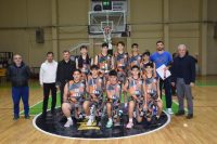  Balıkesir İnebey Anadolu lisesi Basketbol takımı İl ikincisi olarak ikincilik