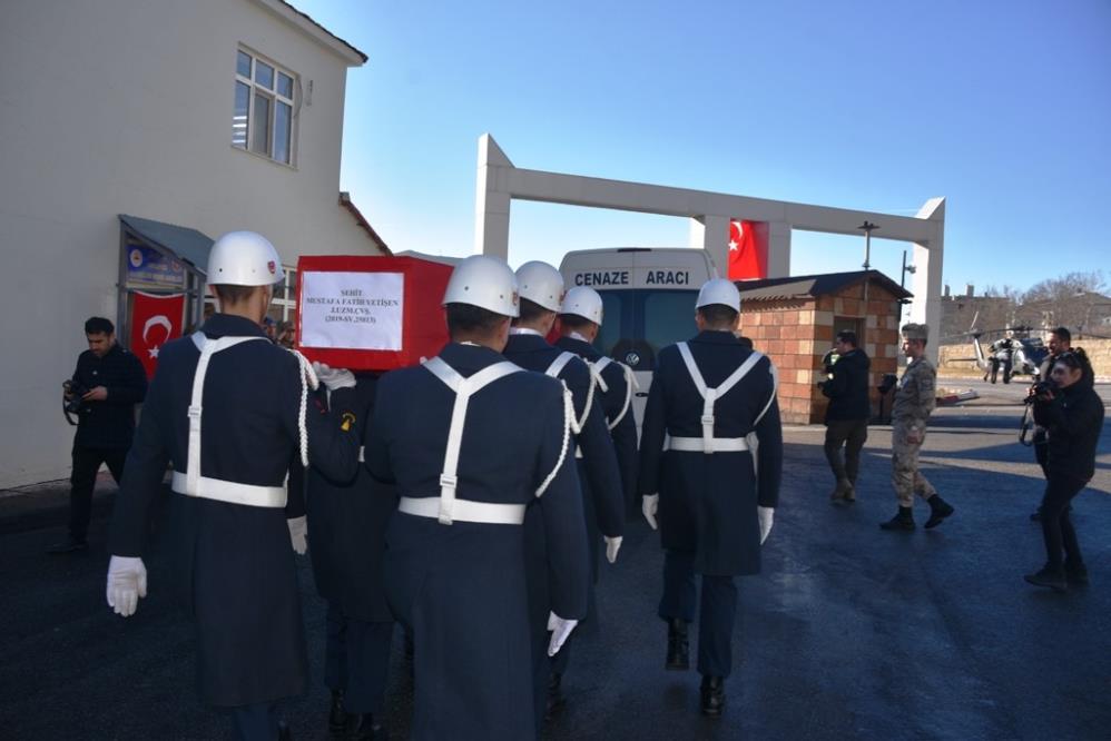 Bitlis’te silah kazası sonucu ağır yaralanan ve kaldırıldığı hastanede şehit