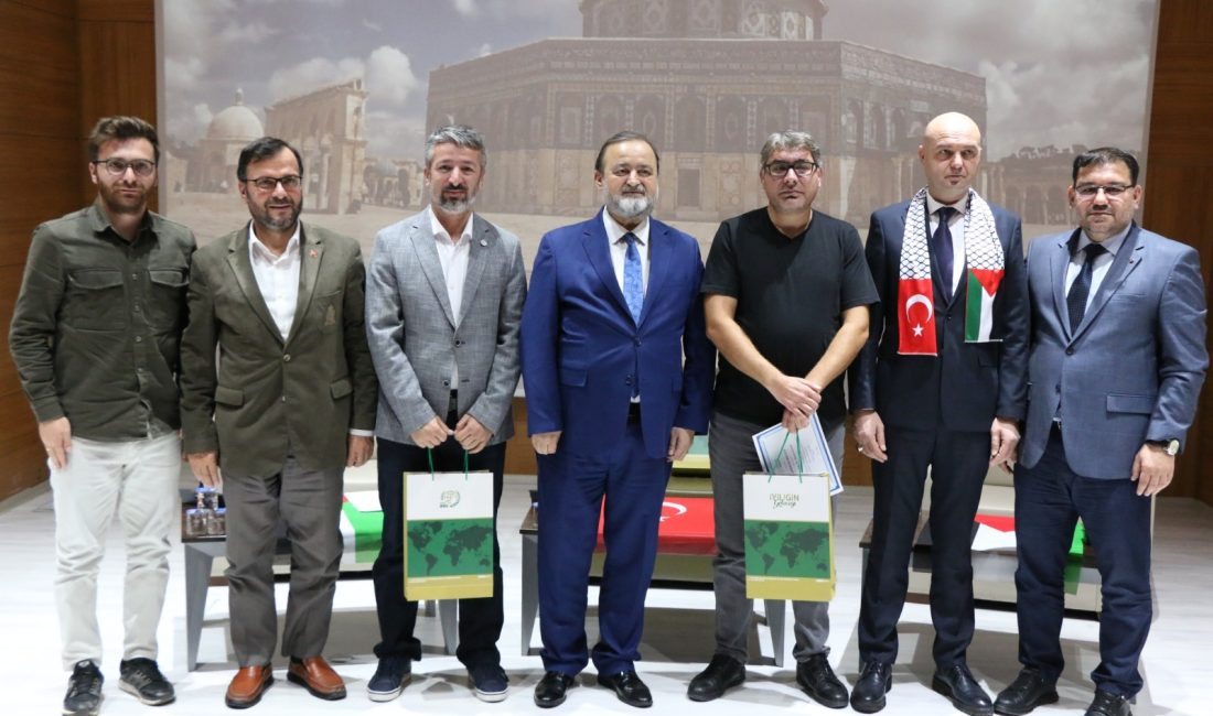 Bandırma Onyedi Eylül Üniversitesi’nde “Dünden Bugüne Filistin” konulu panel düzenlendi.