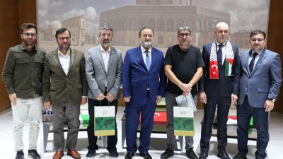 Bandırma Onyedi Eylül Üniversitesi’nde “Dünden Bugüne Filistin” konulu panel düzenlendi.