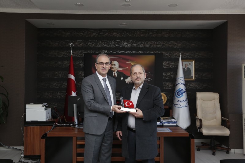 İHH Bandırma Şubesi, Bandırma Onyedi Eylül Üniversitesi (BANÜ) Rektörü Prof.
