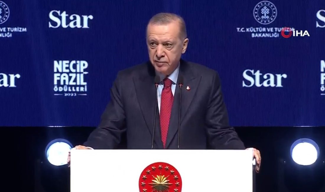 Cumhurbaşkanı Erdoğan, Atatürk Kültür Merkezi’nde düzenlenen Necip Fazıl Ödülleri programında