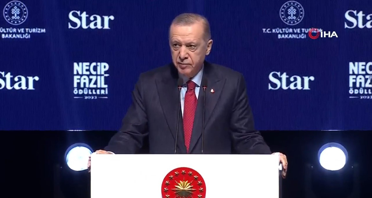 Cumhurbaşkanı Erdoğan, Atatürk Kültür Merkezi’nde düzenlenen Necip Fazıl Ödülleri programında