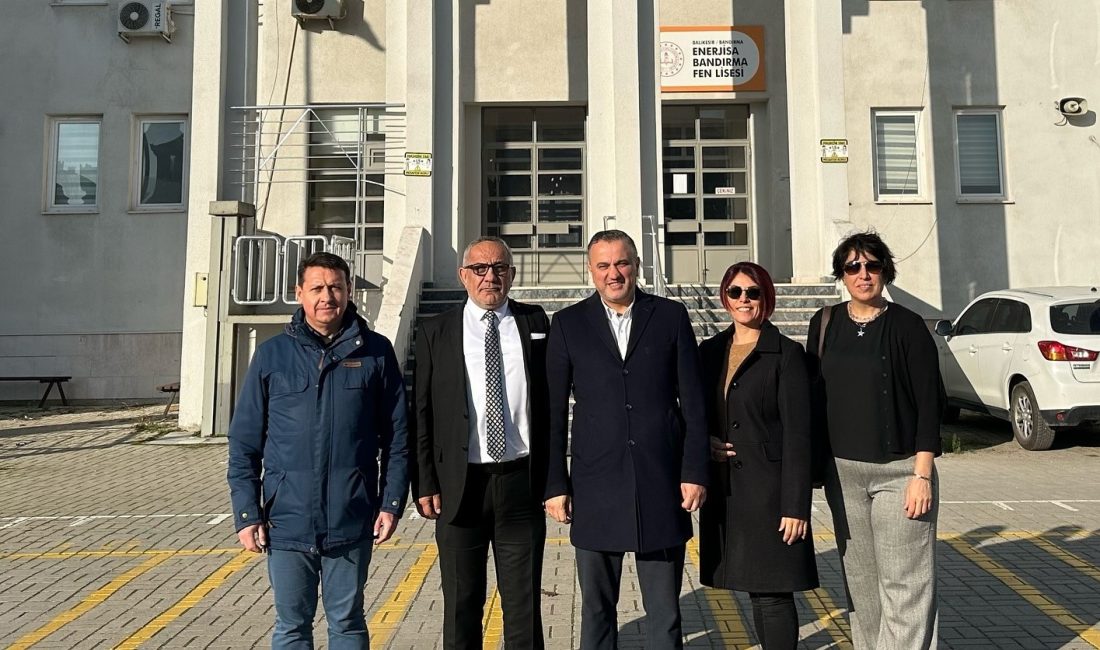 Doğan, Bandırma Enerji-Sa Lisesi’nin taleplerini dinledi AK Parti Bandırma İlçe Başkanı Mehmet Doğan, Bandırma Enerji-Sa Fen