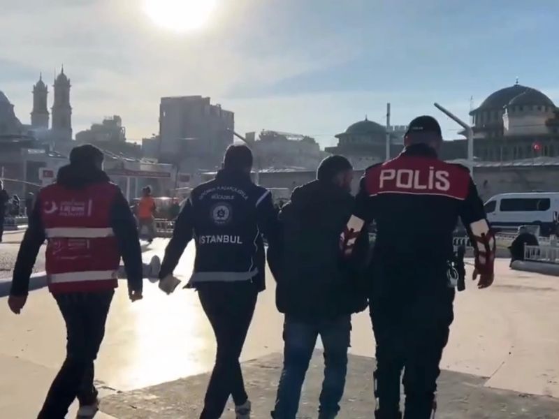 İçişleri Bakanı Ali Yerlikaya, 20 ilde göçmen kaçakçılığı organizatörleri ve