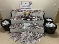 Balıkesir’in Edremit ilçesinde Balıkesir Emniyet Müdürlüğü Narkotik ve İstihbarat birimleri